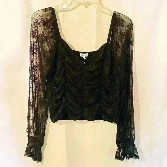 Juniors' Ruched Lace Sweetheart-Neck Top - Picture 1 of 6